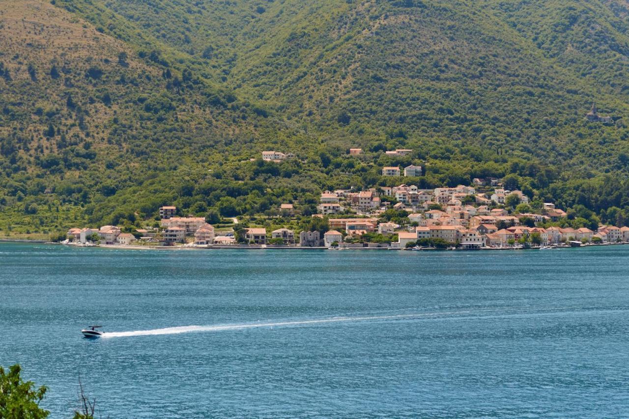 Apartamento Iva'S Sea View Balcony Kotor Exterior foto